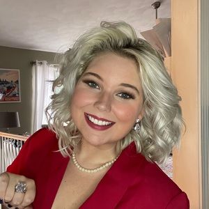Meet your Posher, Kenzie